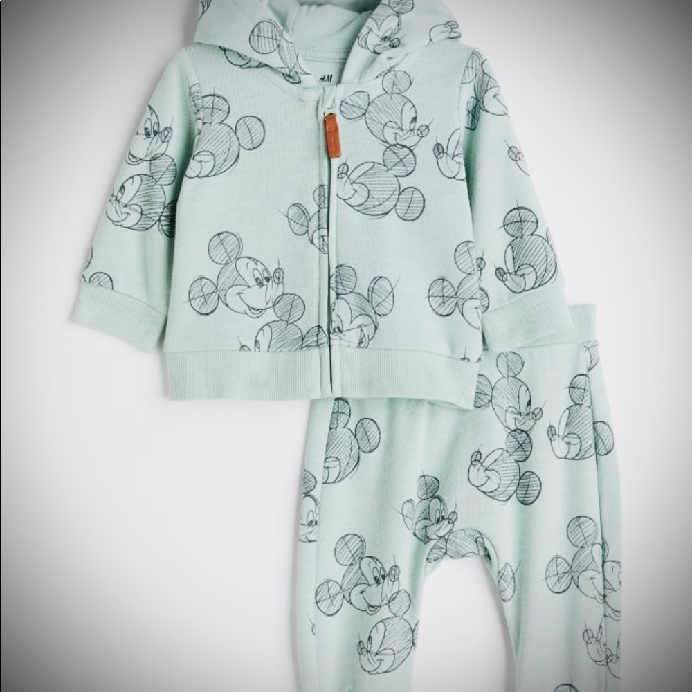 EUC Mickey 🐭 Set